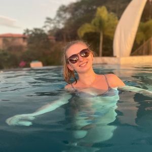 Meet your Posher, Savannah